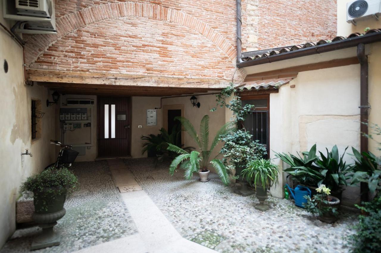 Becket Verona Flat Extérieur photo